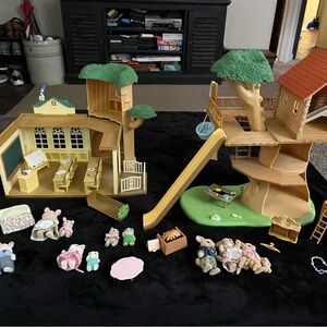 Calico Critter Figures, Treehouse & country school house